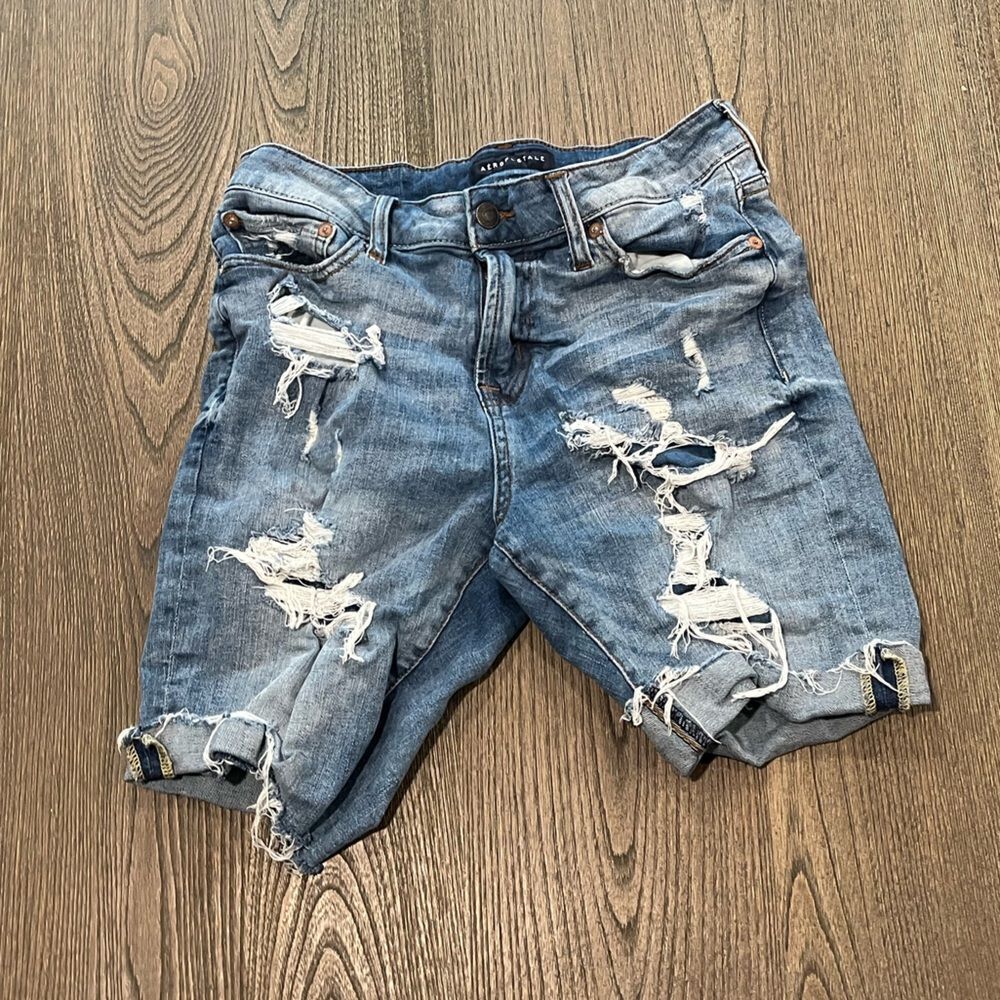 Aeropostale Men's Slim Cut-off Denim Shorts Distressed Size 27